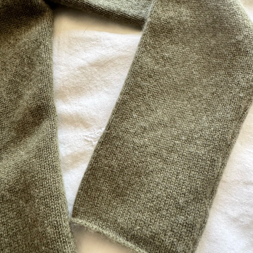 LUXURY CASHMERE JACKET WITH HOOD - Picture 2 of 3